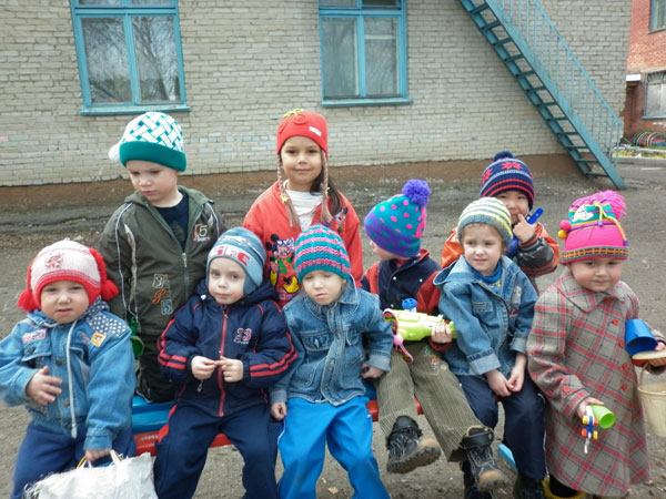 Подарки детям из приюта ко Дню защиты детей